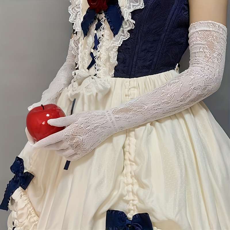 1 Pair White Vintage Long Lace Gloves