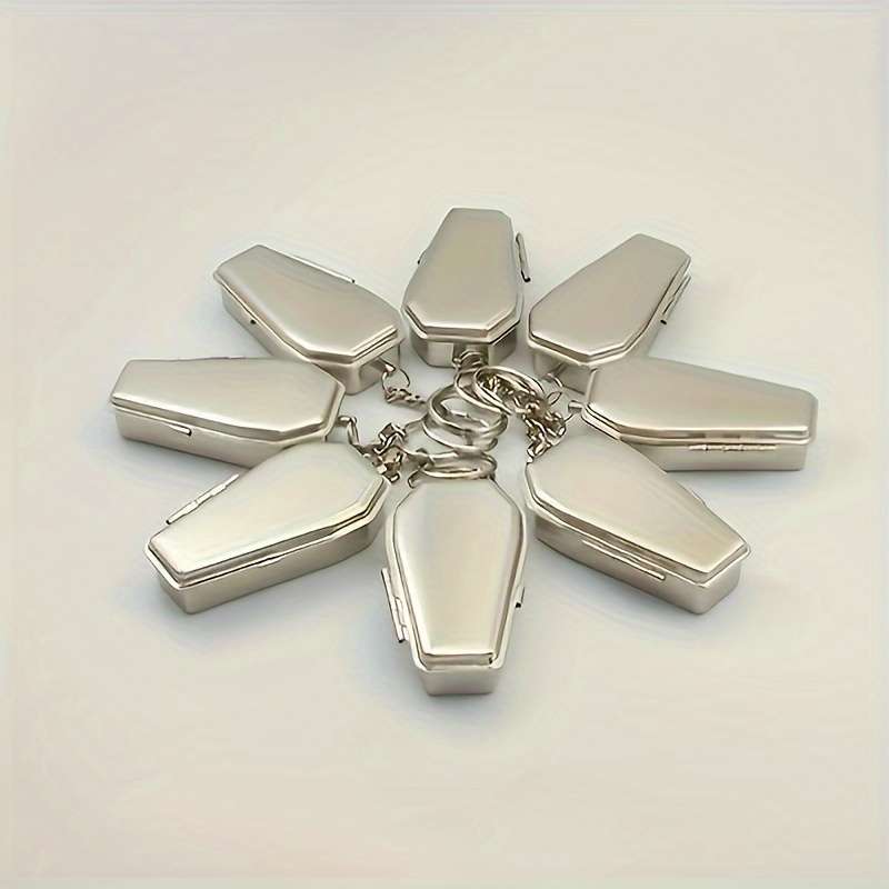 1pc Silver Keychain Portable Ashtray Keychain Ashtray Daily Supplies and Cleaning Supplies Gift