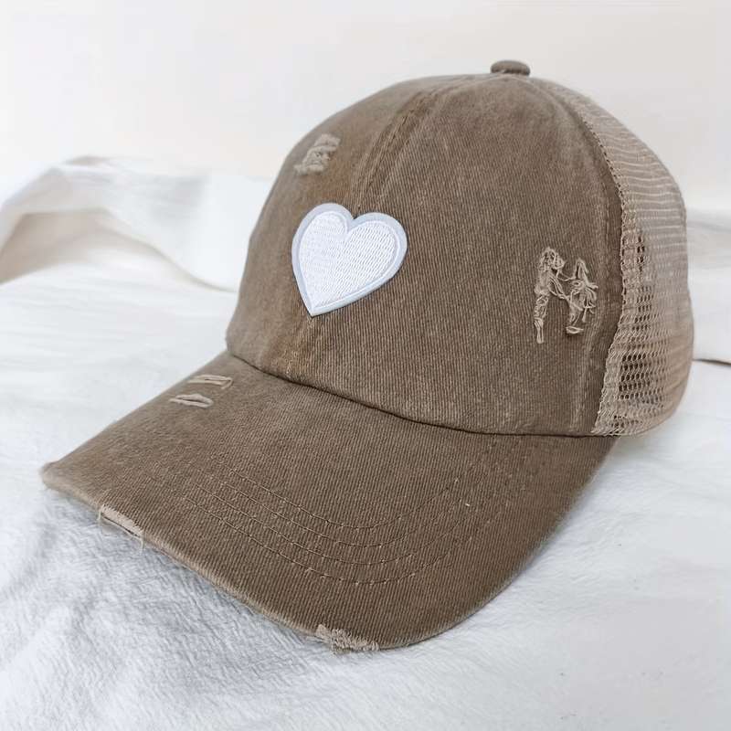 1pc Adjustable Women's Baseball Cap with Ponytail Hole Distressed Black Mesh Trucker Hat with Hear