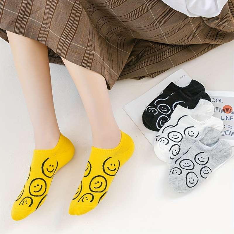 4 Pairs Mixed Color One Size High Elastic Socks