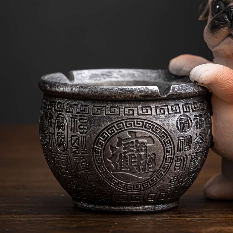 1pc Unique Resin Pug Ashtray Creative Cartoon Dog Design for Home Office Hotel Decor Per