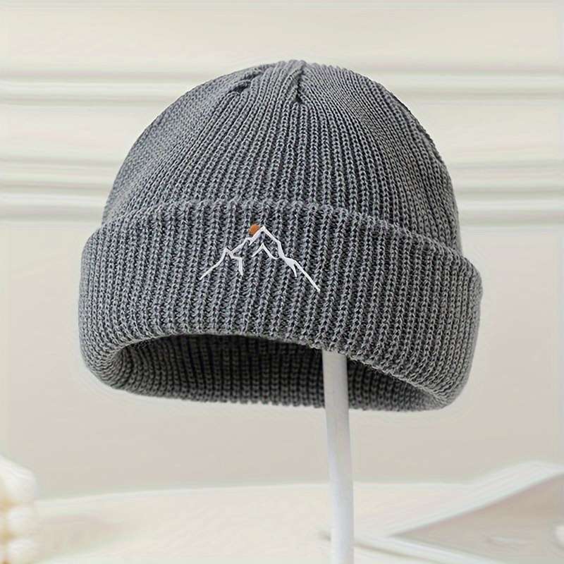 1pc MAKEFGE Embroidered Mountain Flag Acrylic Beanie Stretch Fit Stripe Pattern Lightweight Tog