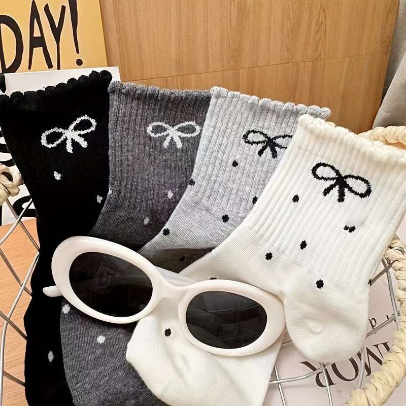 4 Pairs Of Mixed Colors One Size High Elastic Socks