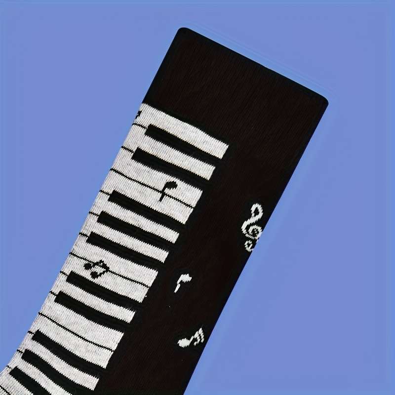1 Pair Black One Size Socks