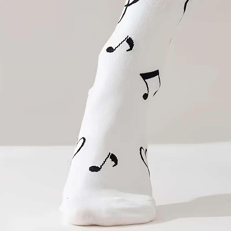 1 Pair Of Mixed Colors One Size Socks