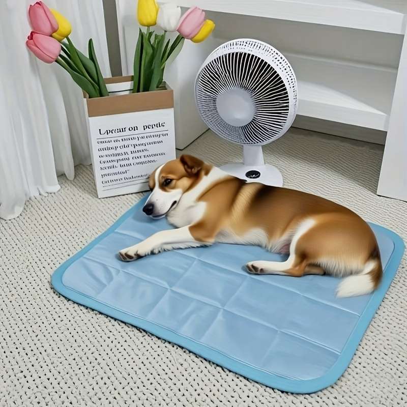 1piece Blue Cooling Pad 65.0X50.01cm