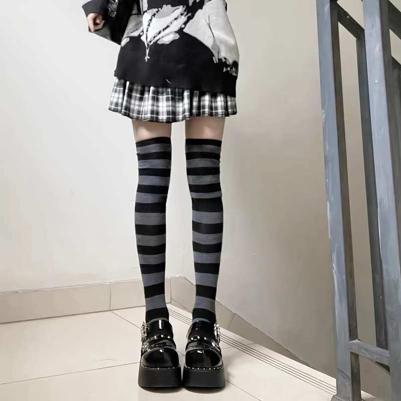1 Pair Black Gray Wide Stripes  Socks