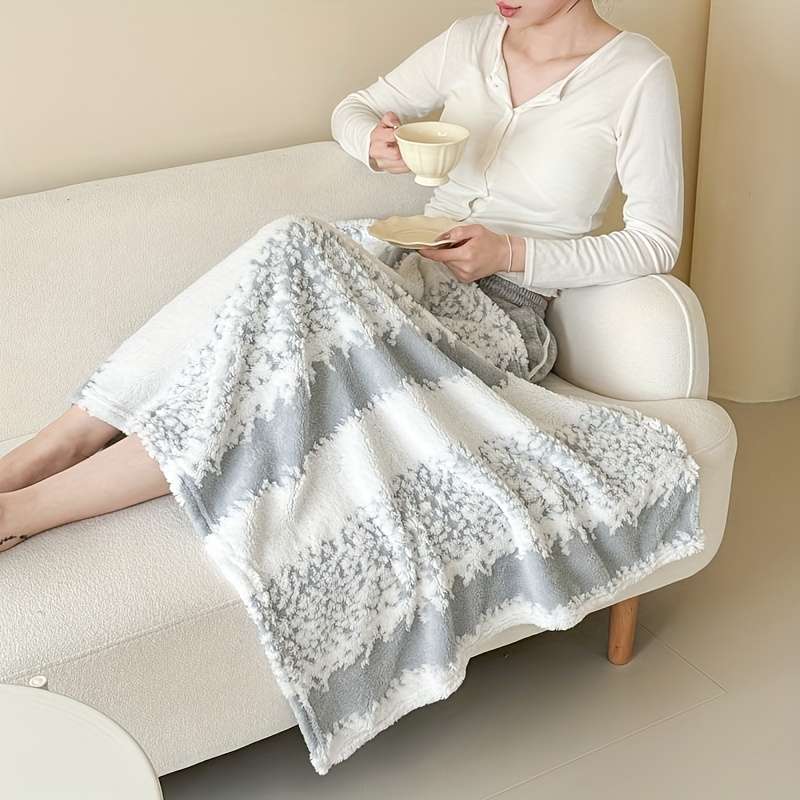 1ps Blanket Color Blue size 27.56inx39.37in 70cmx100cm