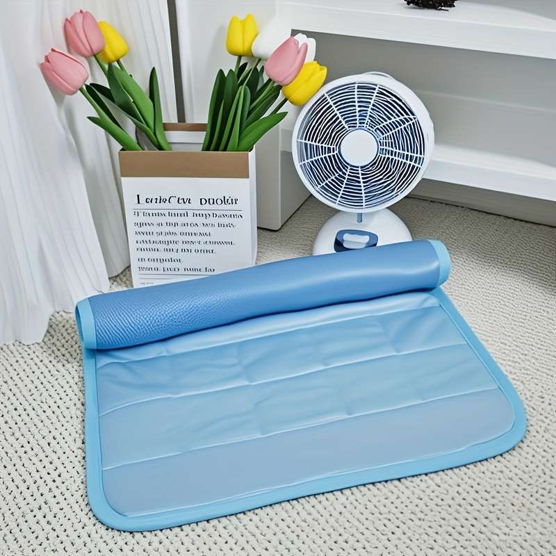 1piece Blue Cooling Pad 65.0X50.01cm