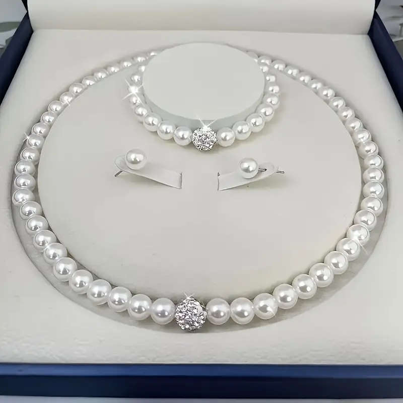 1 necklace + 1 bracelet + 2 earrings. Elegant and minimalist faux Imitation Pearl jewelry set