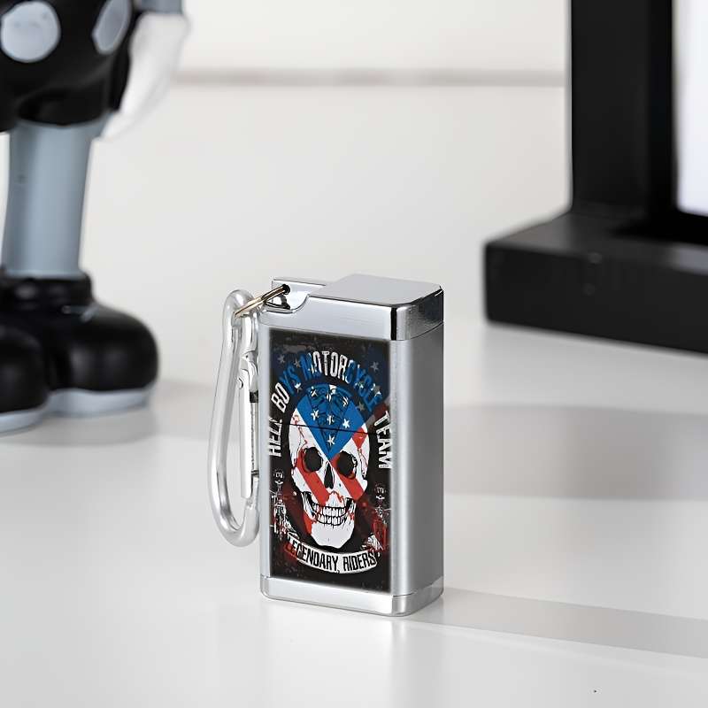 1pc Large Silver-Colored Skull Keychain Easy to Carry Outdoor Ashtray Quick Car Ashtray