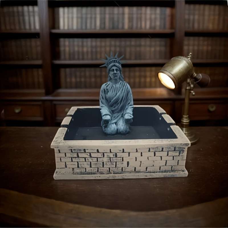 1 Creative Simulation Statue of Liberty Ashtray Suitable for Home Living Room Office Hotel