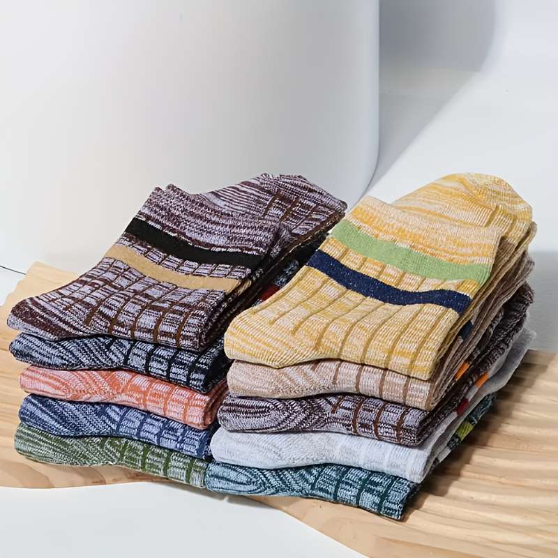 7 Pairs Random Asian One Size High Elastic Socks