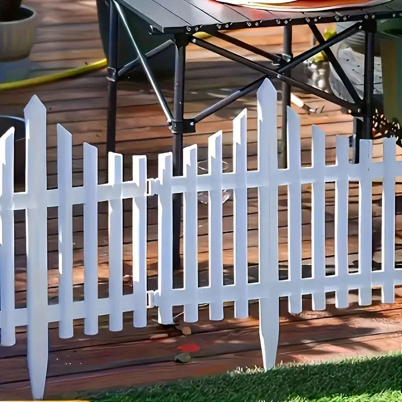 10 Pieces White Plastic Garden Fence Posts