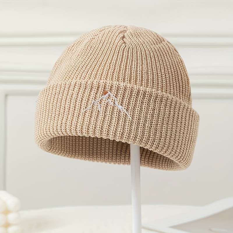 1pc MAKEFGE Embroidered Mountain Flag Acrylic Beanie Stretch Fit Stripe Pattern Lightweight Tog