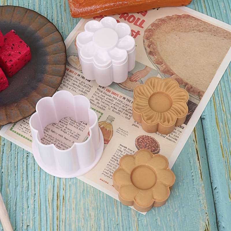 1pc Versatile Floral Cookie Fondant Cutting Mold Double-Sided Perfect for Christmas Thanksgiv