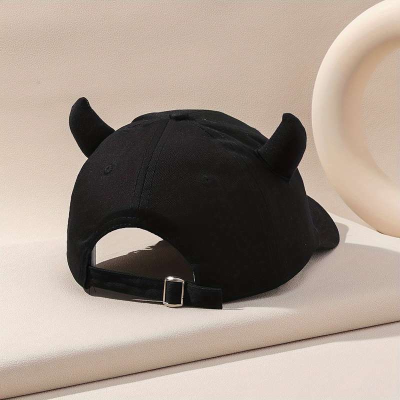 1pc Street Style Hip-Hop Baseball Cap with Unique Horn Accents Safety Pins Charms 100% Polyest