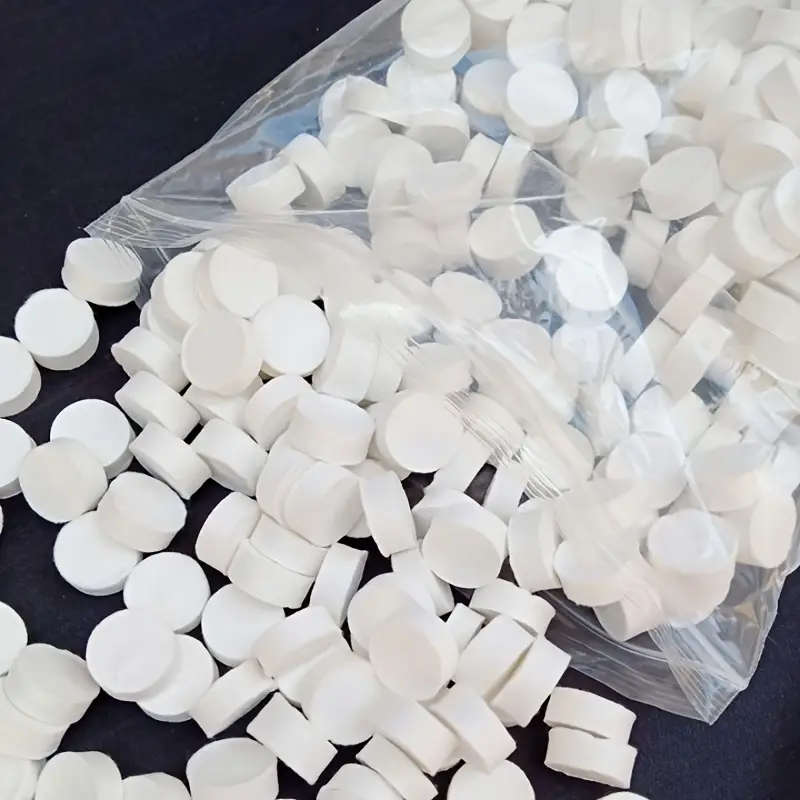50 Lightweight Disposable Compressed Towels