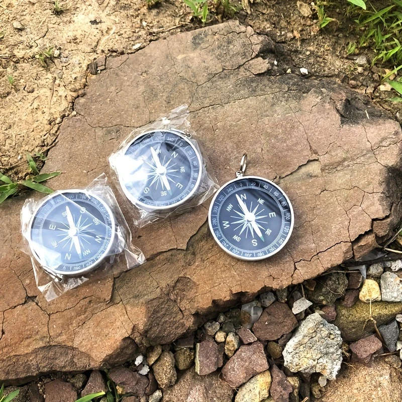 1pc Waterproof Aluminum Alloy Mini Pocket Compass Keychain Multi-Color Design