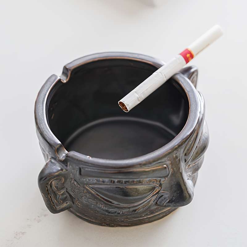 1pc Modern Ashtray for Home Living Room Lightweight Luxury Sealed Anti-ash High-end Cigarette Hold