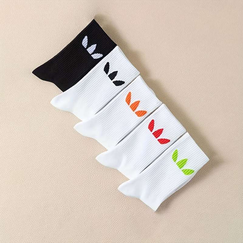8 Pairs Random One Size High Elastic Socks
