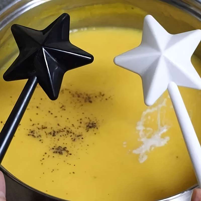 2pcs Magic Wand Salt Pepper Shakers Refillable Spice Dispenser with Holes for Easy Pouring