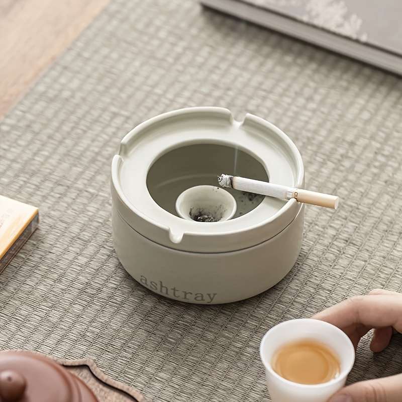 1pc Creative Ashtray European Simple Ashtray Ceramic Style Personality Living Room High-end Ornamen