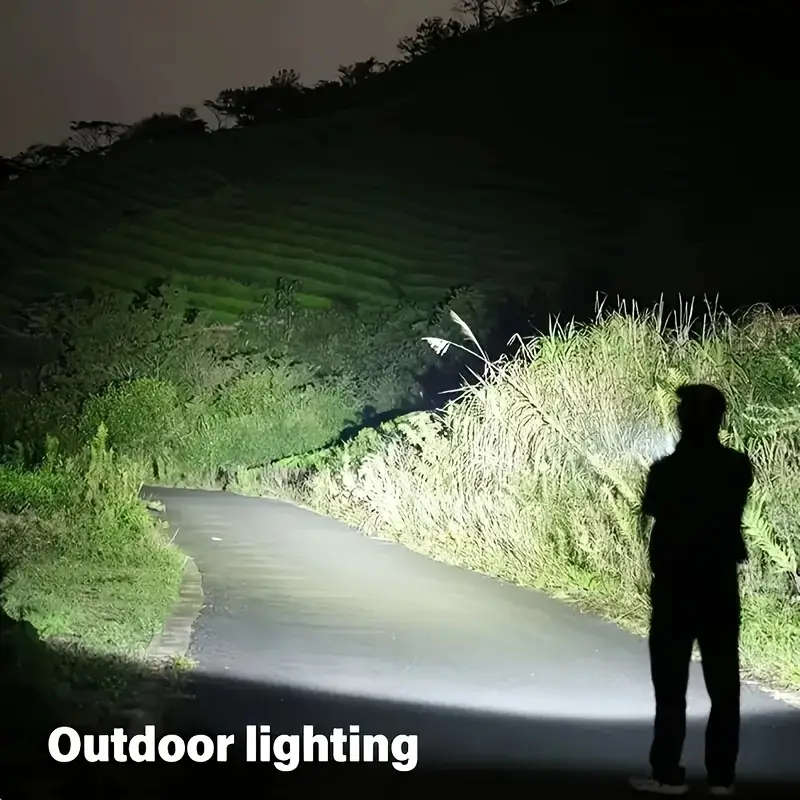 1pc Tactical Telescopic Zoom LED Flashlight