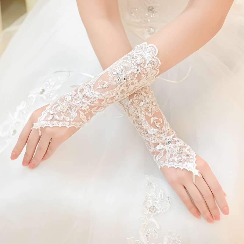 1 Pair White One Size Lace Wedding Gloves
