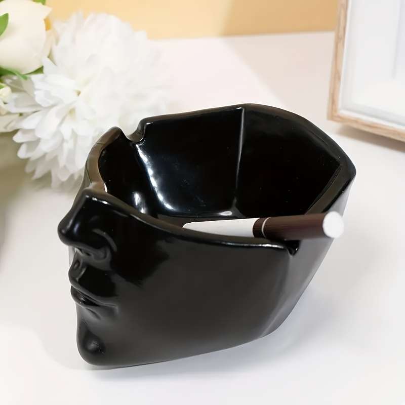 1pc Classic Style Resin Inspirational Face Ashtray Decorative Collectible Figurine for Various Ro