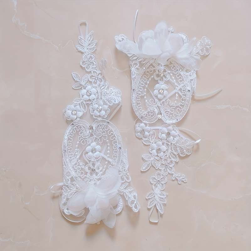1 Pair White Lace Floral Fingerless Gloves