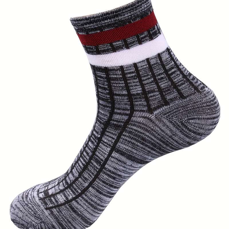 7 Pairs Random Asian One Size High Elastic Socks