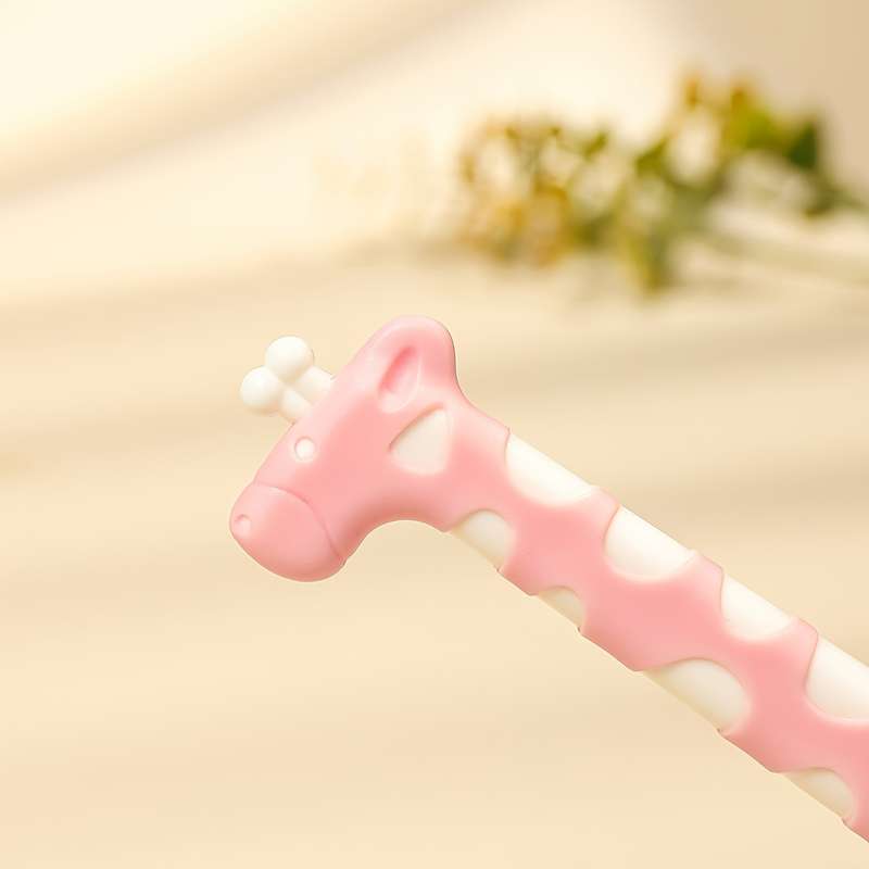 1pc Cute Giraffe-Shaped Silicone Baby Feeding Spoon Soft Food-Grade Silicone Spoon for Infants