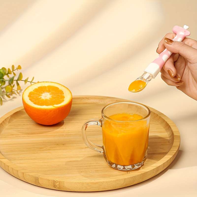 1pc Cute Giraffe-Shaped Silicone Baby Feeding Spoon Soft Food-Grade Silicone Spoon for Infants