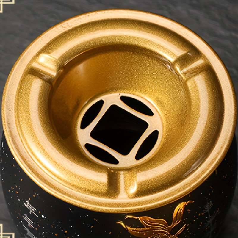 1pc Elegant Stainless Steel Ashtray with Lid Anti-Fly Round Design for Home Living Room Decor