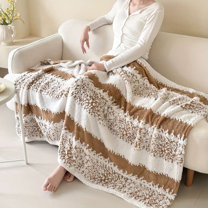 1ps Blanket Color Green size 27.56inx39.37in 70cmx100cm