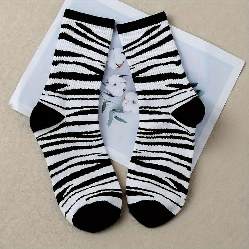 1 Pair Mixed Color One Size Socks