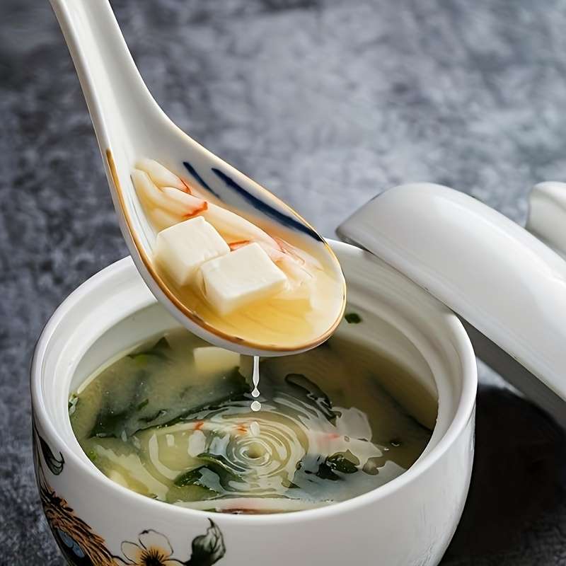 4pcs Blue White Ceramic Asian Soup Spoons 16.0cm Round with Elegant Floral Butterfly Desig