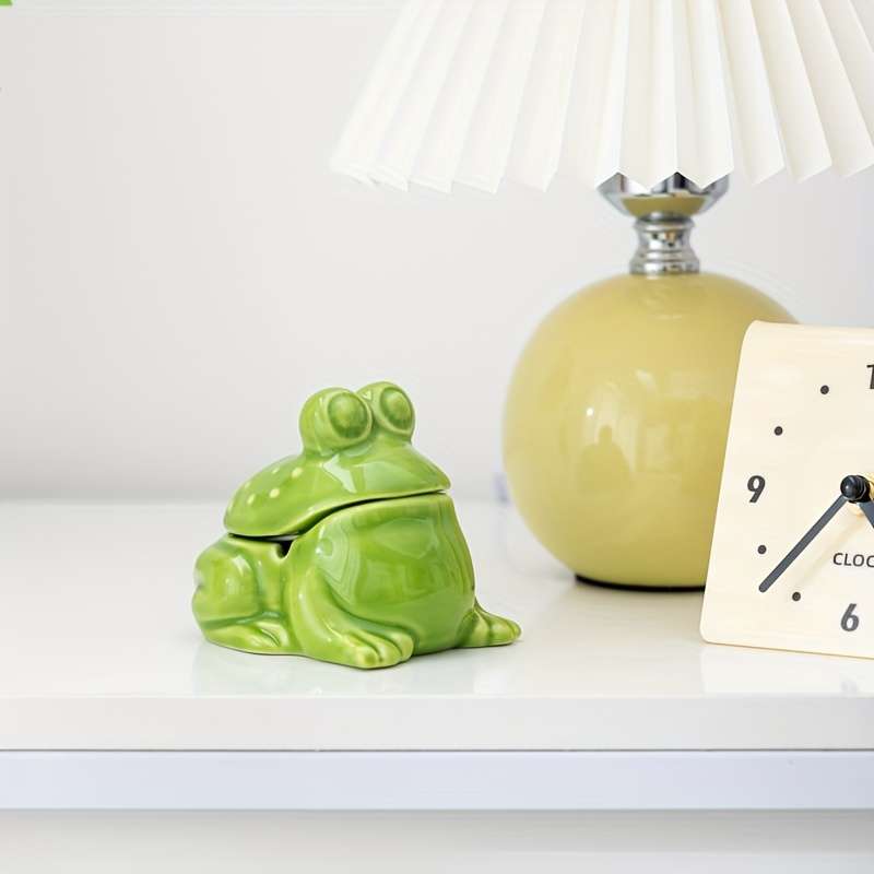 1pc Whimsical Frog Design Ceramic Ashtray with Lid Retro Green Glossy Finish Compact Functiona