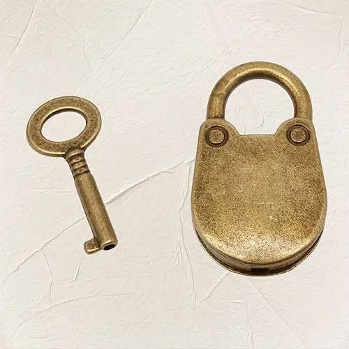 1pc Vintage Bear Padlock