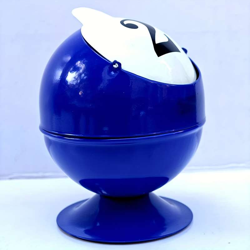 1pc Classic Metal Ashtray with Lid Round Creative Design No Electricity Needed Ideal for Bed