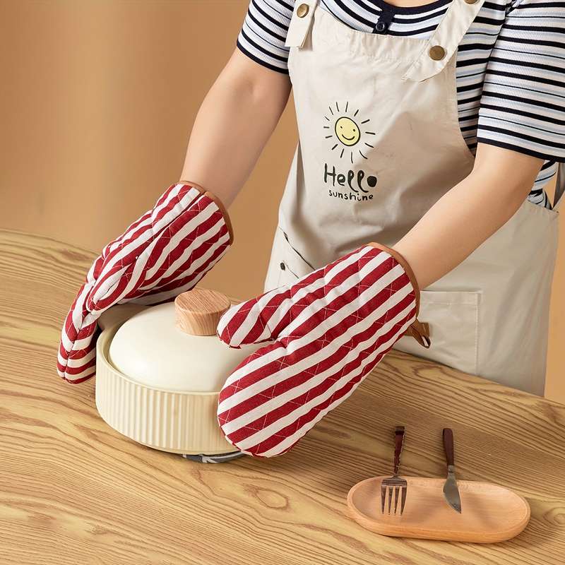 2pcs Heat-Resistant Kitchen Oven Mitts Thickened Polyester withLinen-Like Texture Red Wh