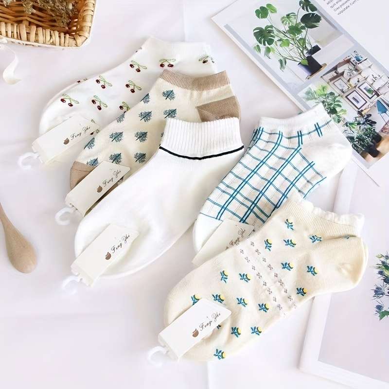 5 Pairs Random Colors One Size High Elastic Socks