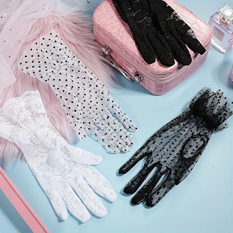 4 Pairs Lace Wrist Length Gloves