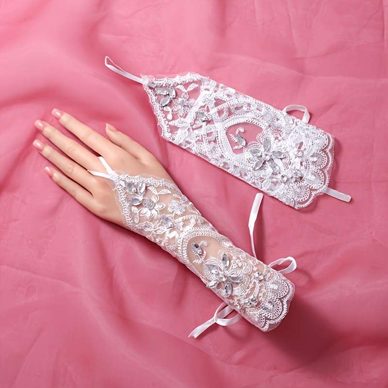 1 Pair White One Size Lace Wedding Gloves