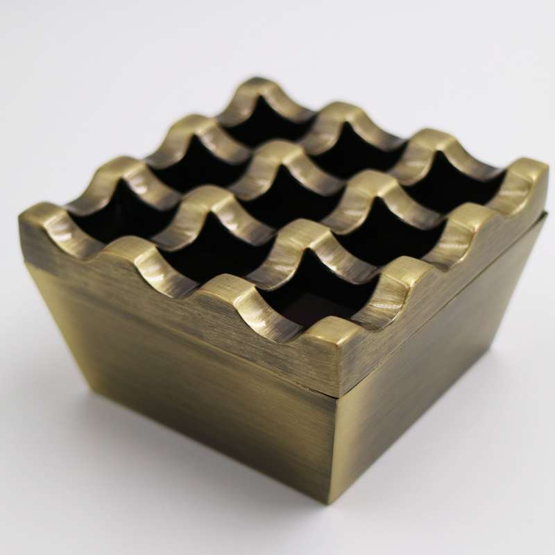 1pc Classic Metal Ashtray for Cigarettes Cigars Windproof Perfect for Outdoor Use Restaurants