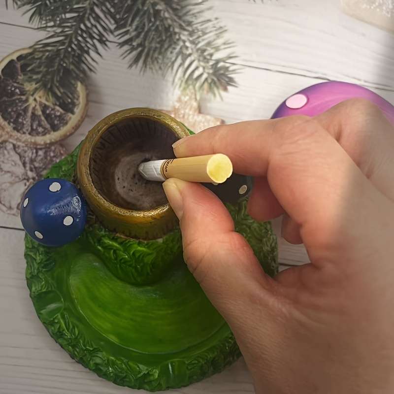1pc Whimsical Mushroom-Shaped Resin Ashtray with Lid C Handcrafted Unique Design for Indoor Outd