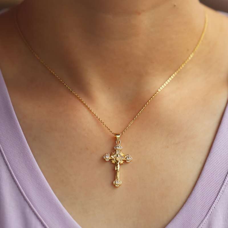 1 Piece Color Jesus Theme Pendant