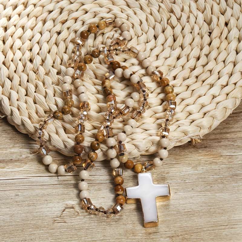1 Piece Beige Jesus Theme Pendant