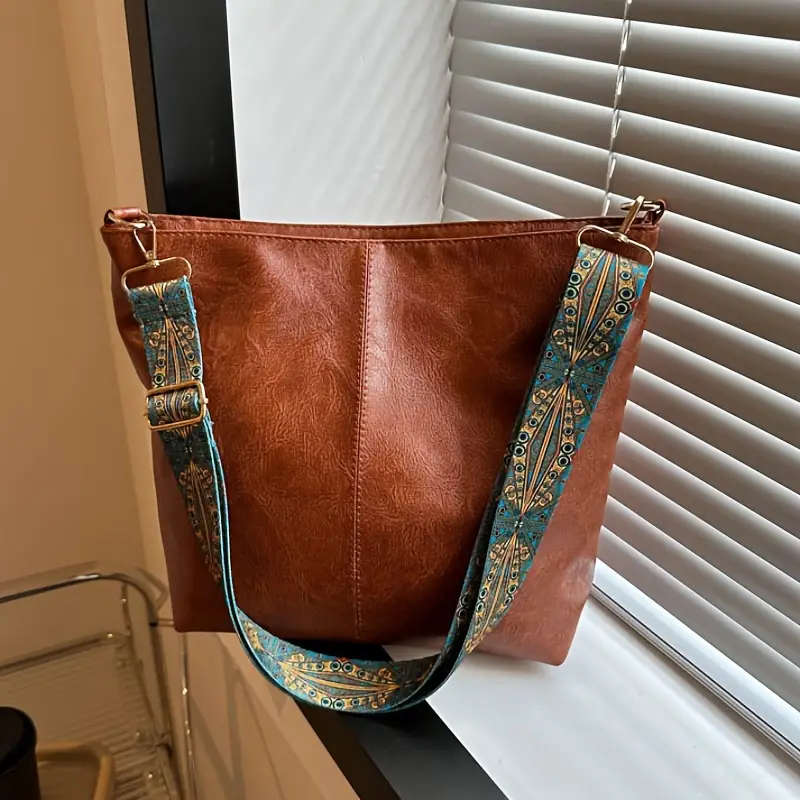 Minimalist Retro Tote Bag - Spacious Shoulder Bag with Adjustable Strap